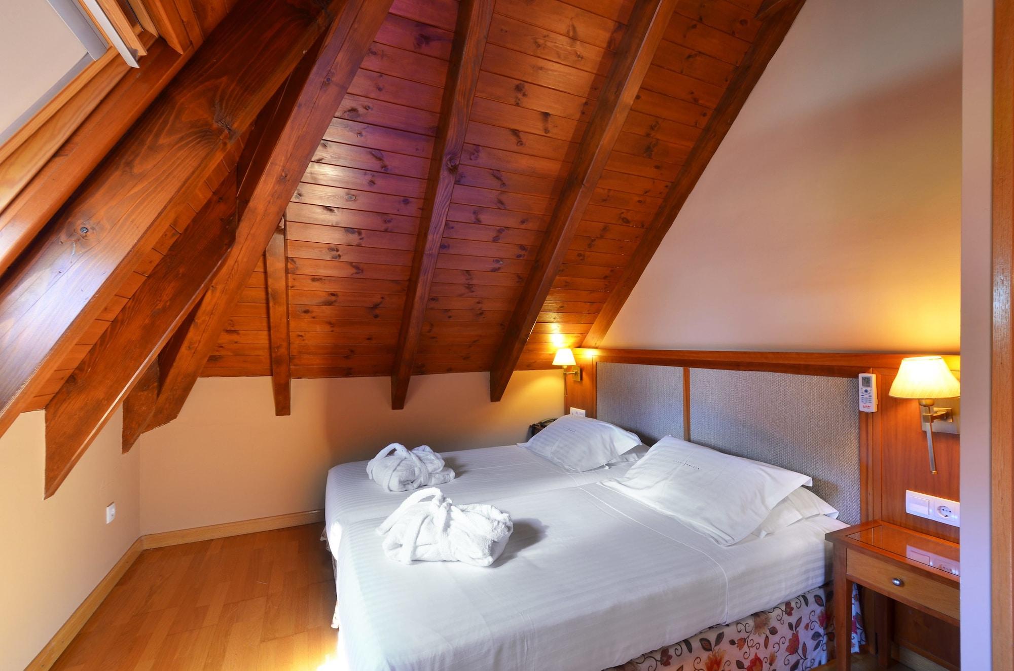 Hotel Spa Acevi Val D'Aran Vielha Eksteriør bilde