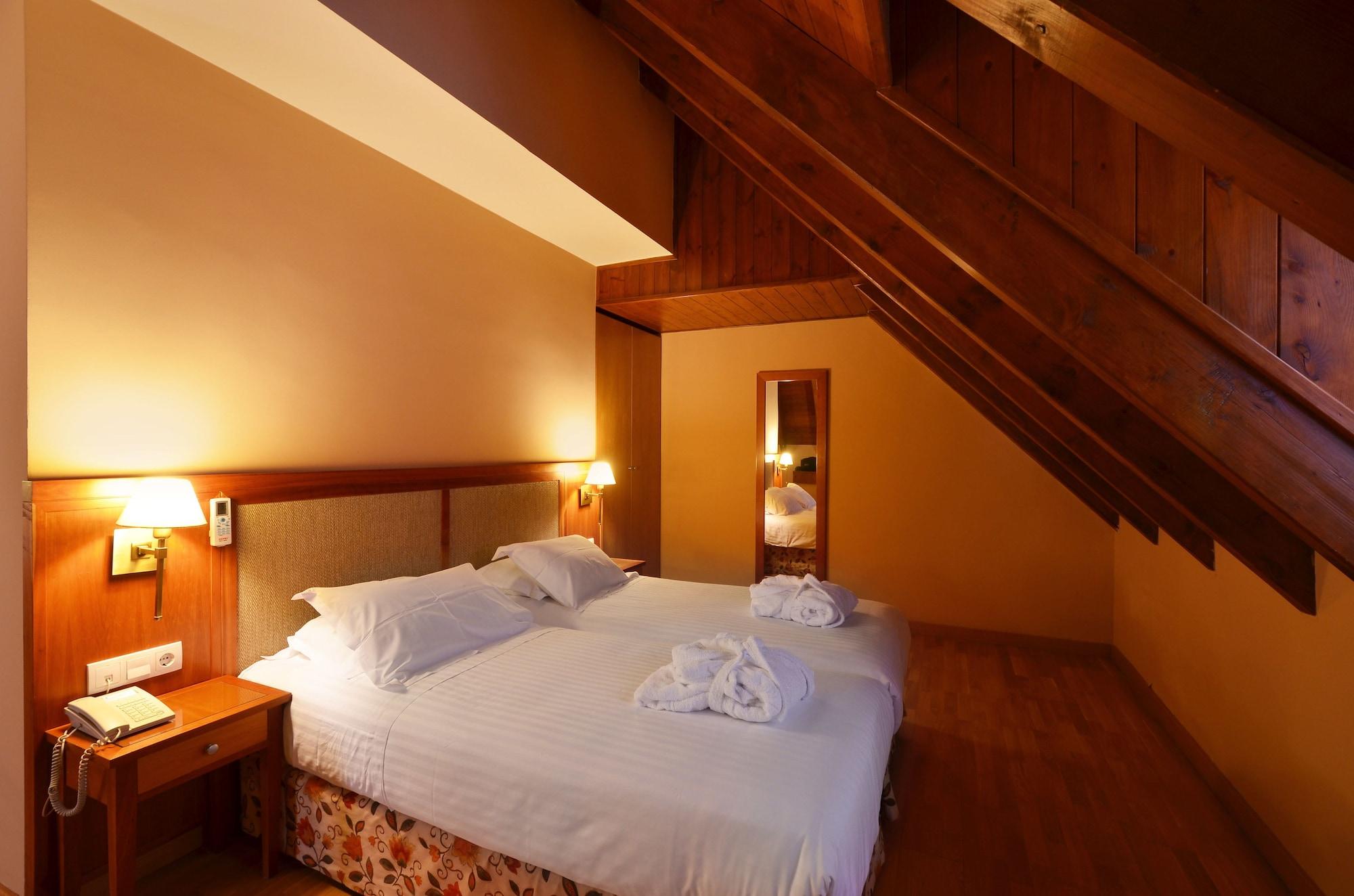 Hotel Spa Acevi Val D'Aran Vielha Eksteriør bilde