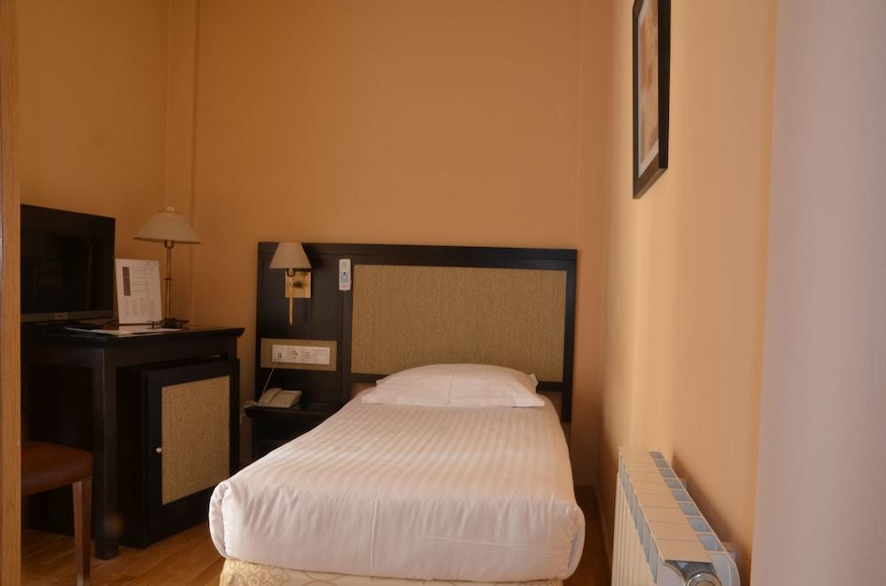 Hotel Spa Acevi Val D'Aran Vielha Eksteriør bilde