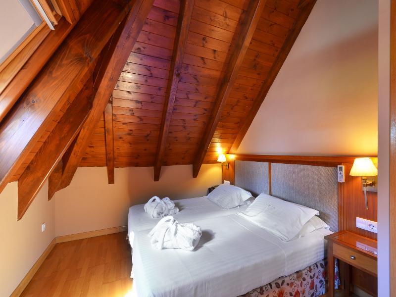 Hotel Spa Acevi Val D'Aran Vielha Eksteriør bilde