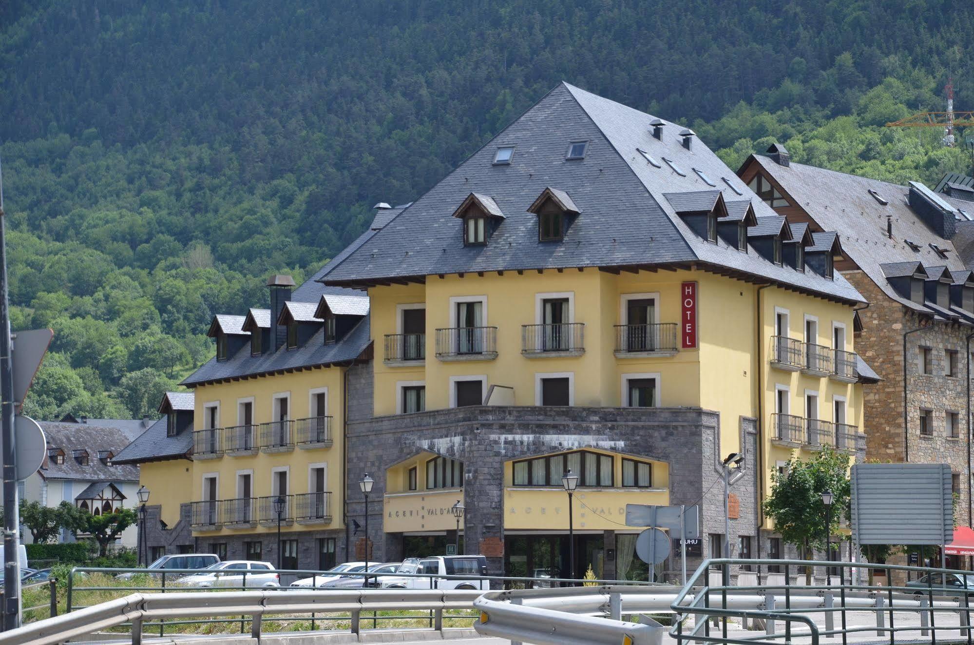 Hotel Spa Acevi Val D'Aran Vielha Eksteriør bilde